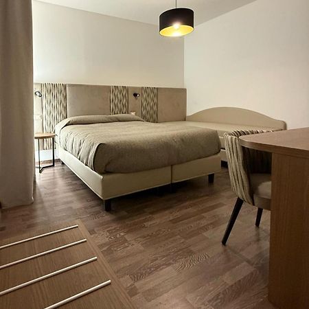 Hotel Miramare Pineto Zewnętrze zdjęcie