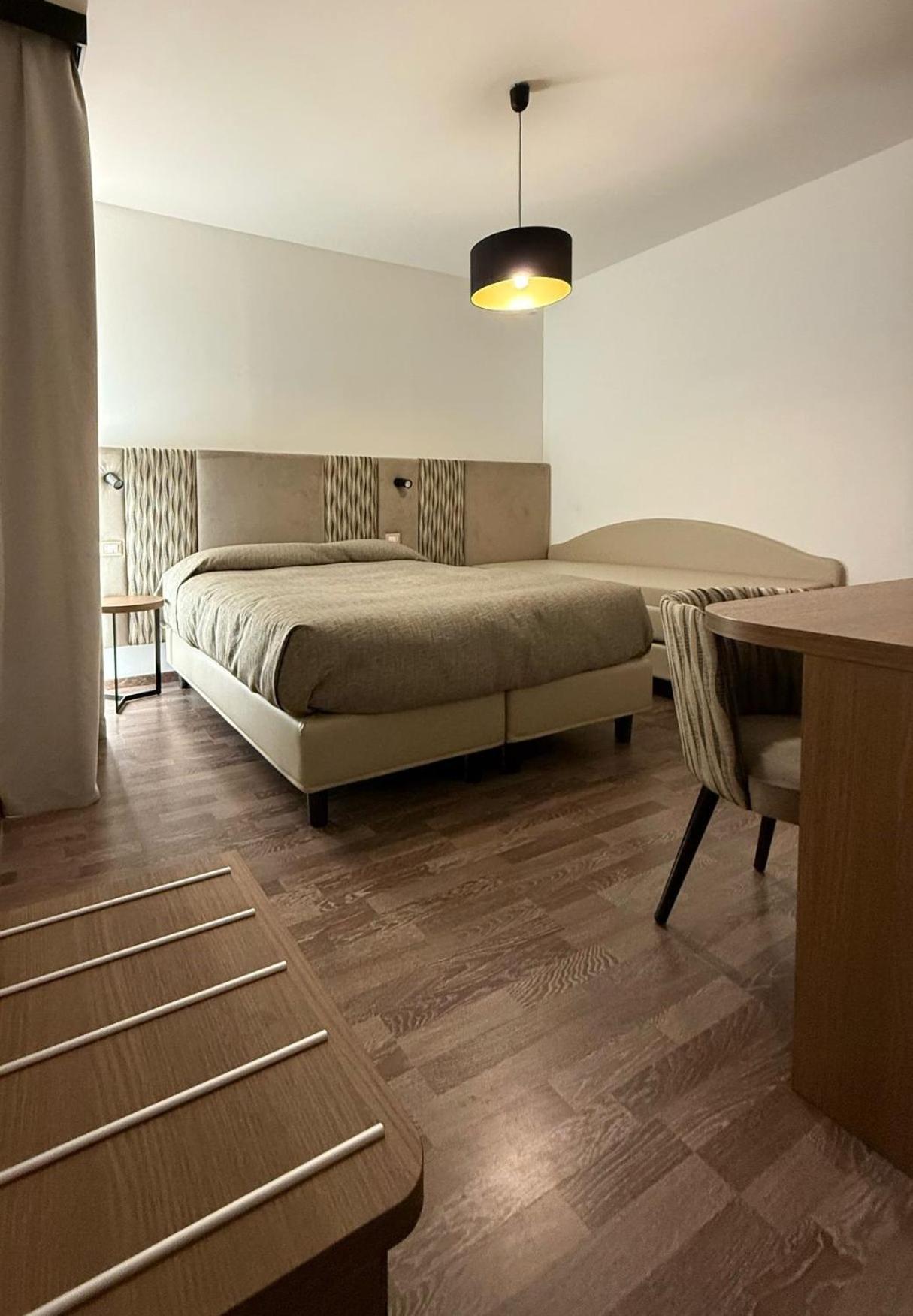 Hotel Miramare Pineto Zewnętrze zdjęcie