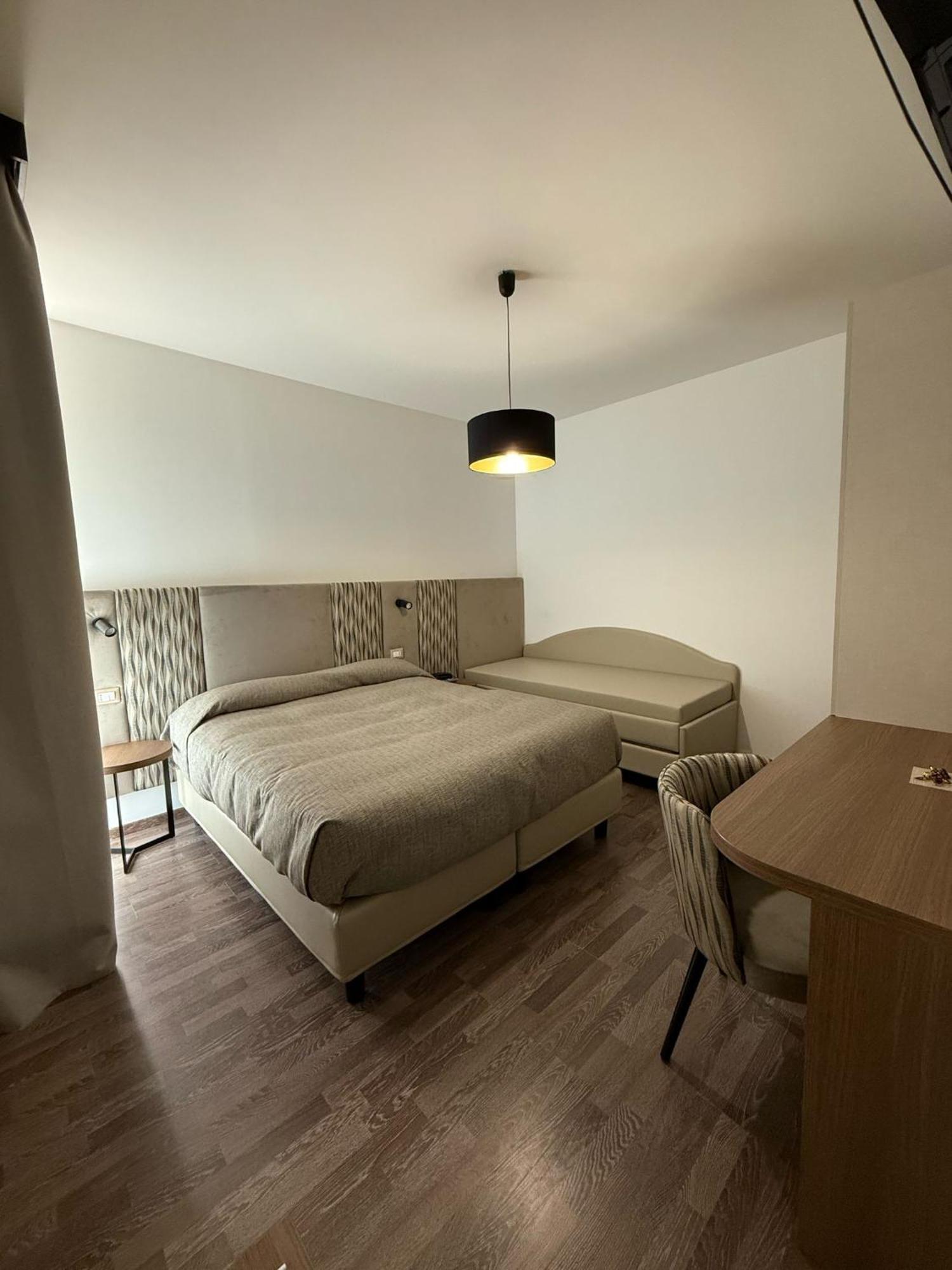 Hotel Miramare Pineto Zewnętrze zdjęcie