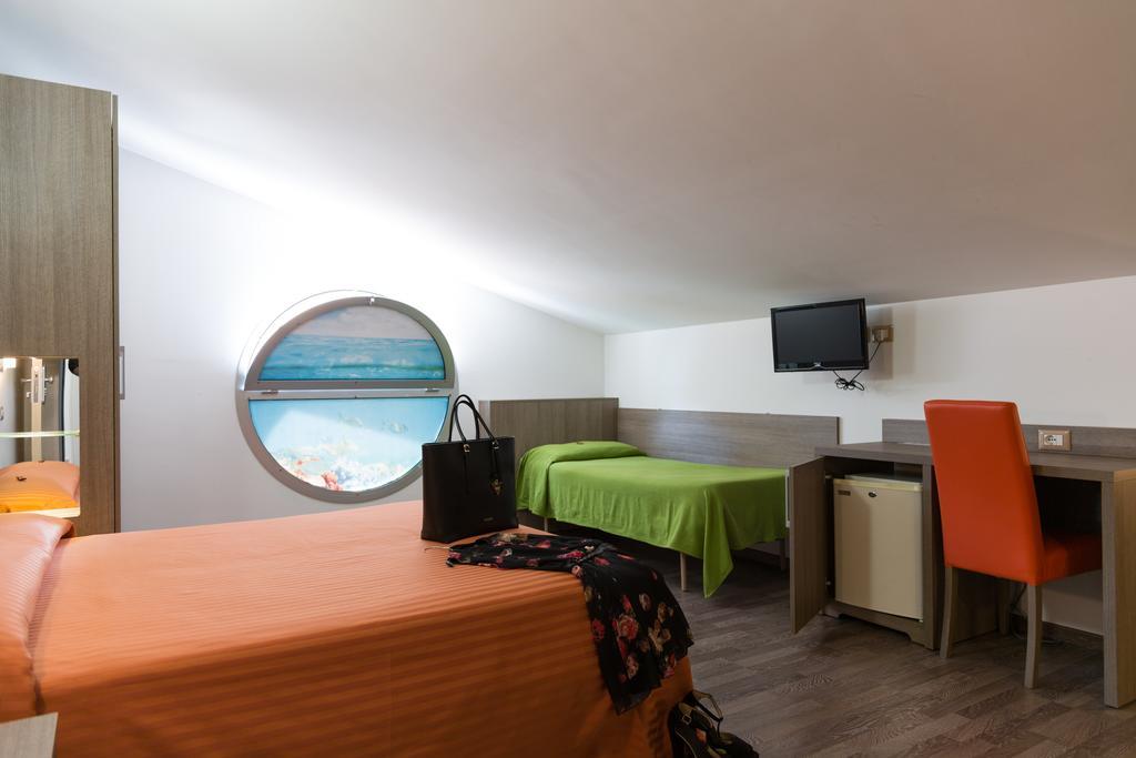 Hotel Miramare Pineto Zewnętrze zdjęcie